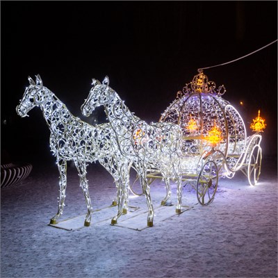 Декоративная декорация Королевская карета и два коня 300 см 501-642 - фото 82991